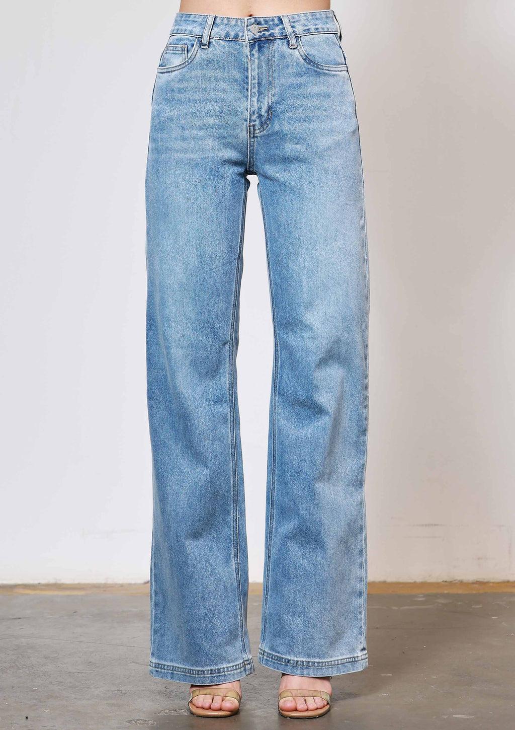 Straight Jeans