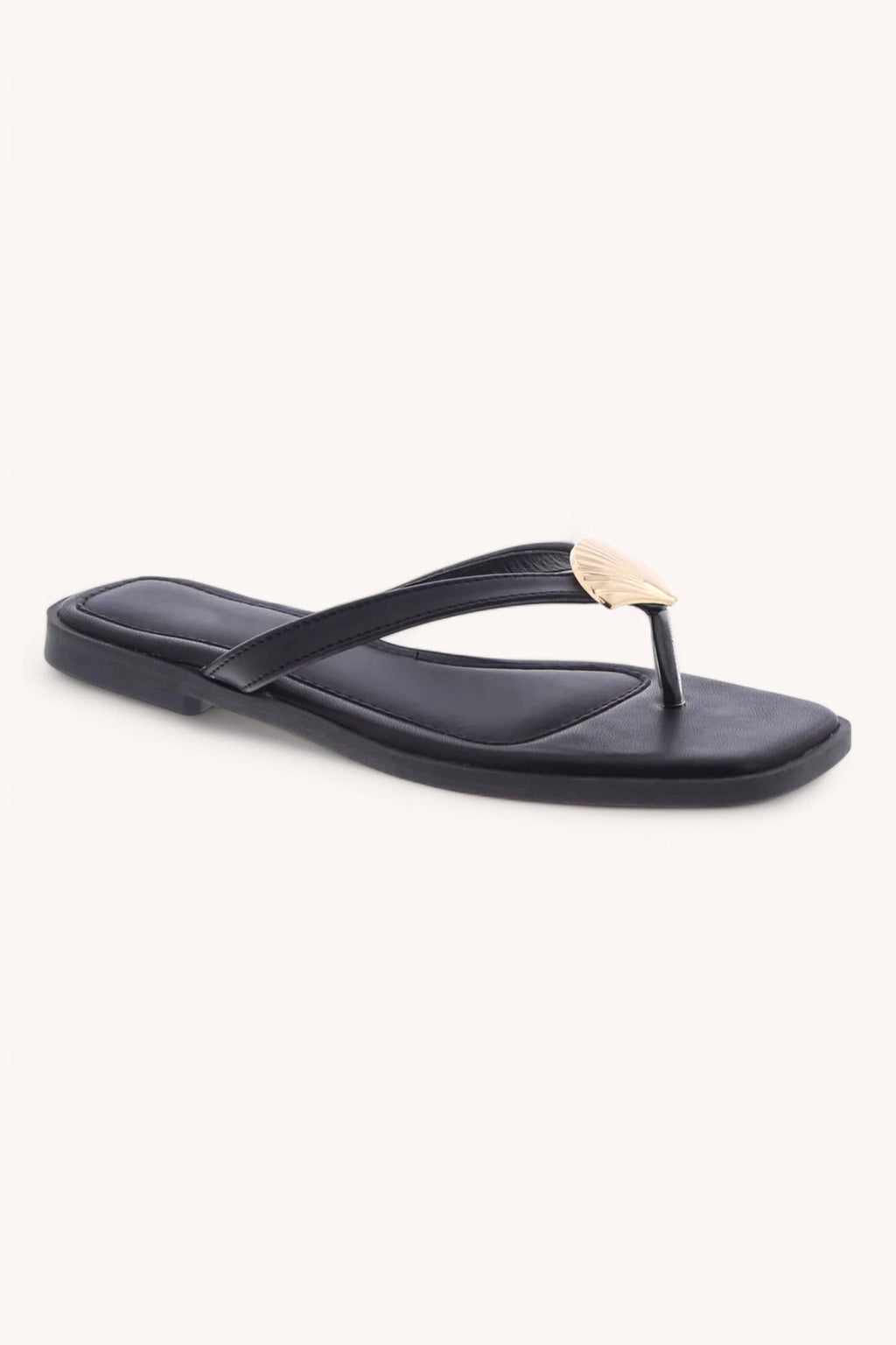 SHELL SANDALS